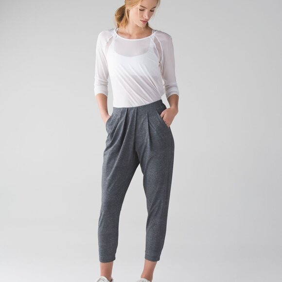 Lululemon & go Keepsake Grey STudio Jogger Pant - Size 8 - Picture 8 of 17